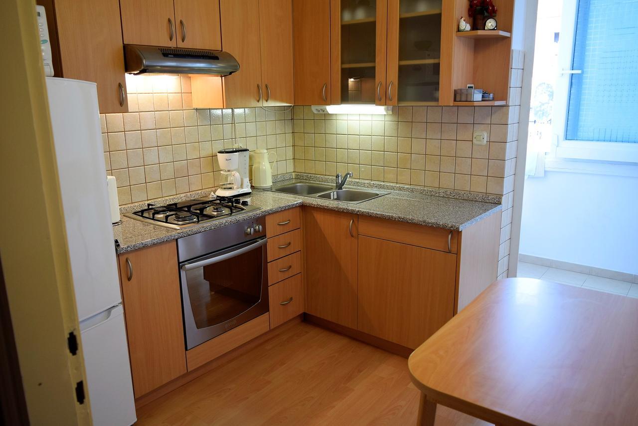 Sunnyy Beacch Apartments Banjol Ngoại thất bức ảnh
