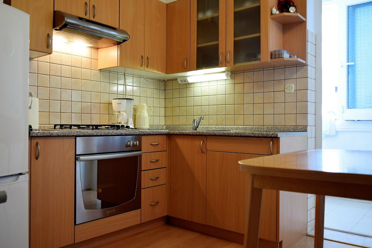 Sunnyy Beacch Apartments Banjol Ngoại thất bức ảnh