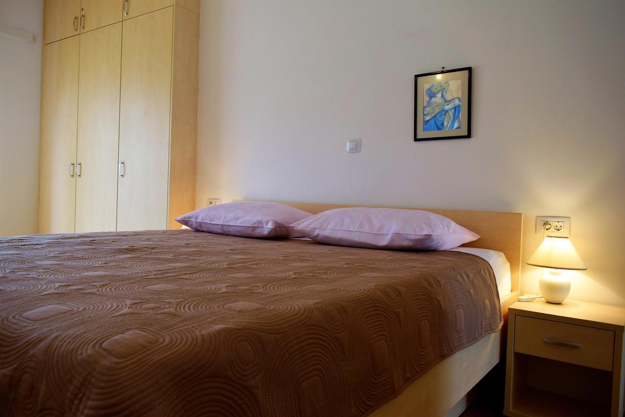 Sunnyy Beacch Apartments Banjol Ngoại thất bức ảnh